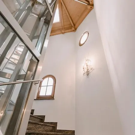 Castel * Ortisei