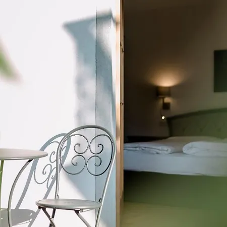 Castel Apartment *